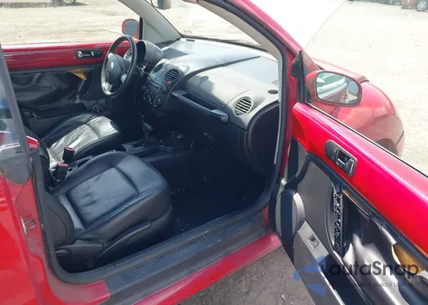 2007 Volkswagen New Beetle 2.5 из США, поврежденный, VIN 3VWSF31Y97M410944